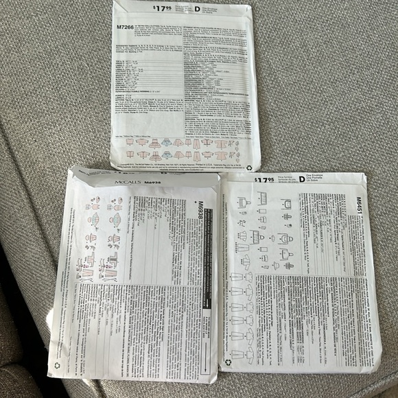 3 McCall’s doll clothes patterns - Picture 2 of 6